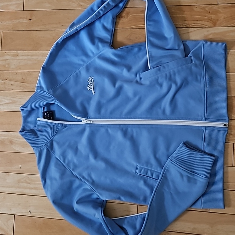 Girls sports top